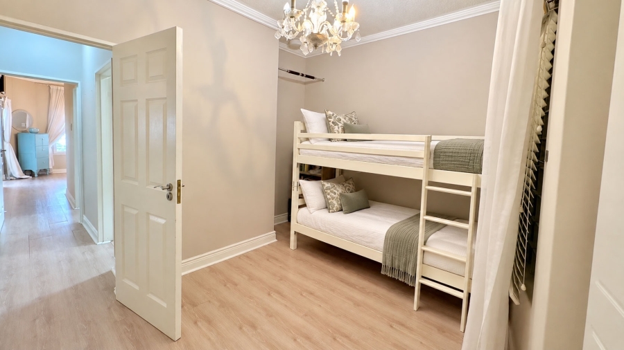 2 Bedroom Property for Sale in Summerstrand Eastern Cape